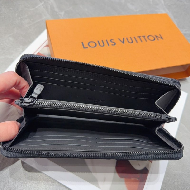 【現貨】LV 日本🇯🇵限定ㄇ拉黑武士長夾 M80333-4