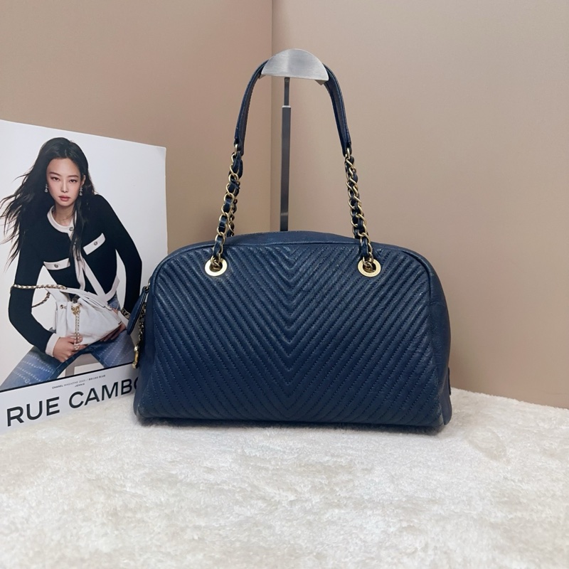Chanel 香奈兒藍色V紋單肩手提包，金扣大雙C拉鍊頭-0