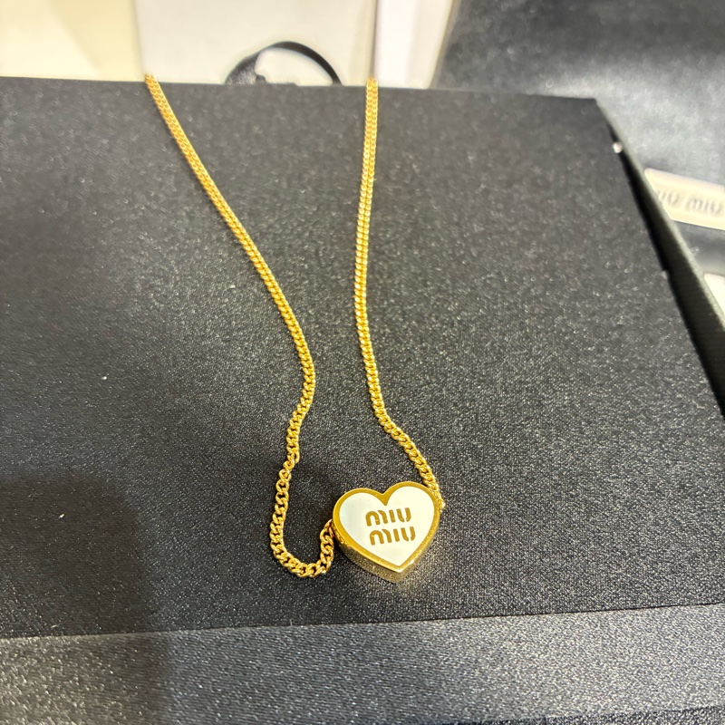 Miumiu愛心項鏈（白色🤍）-7