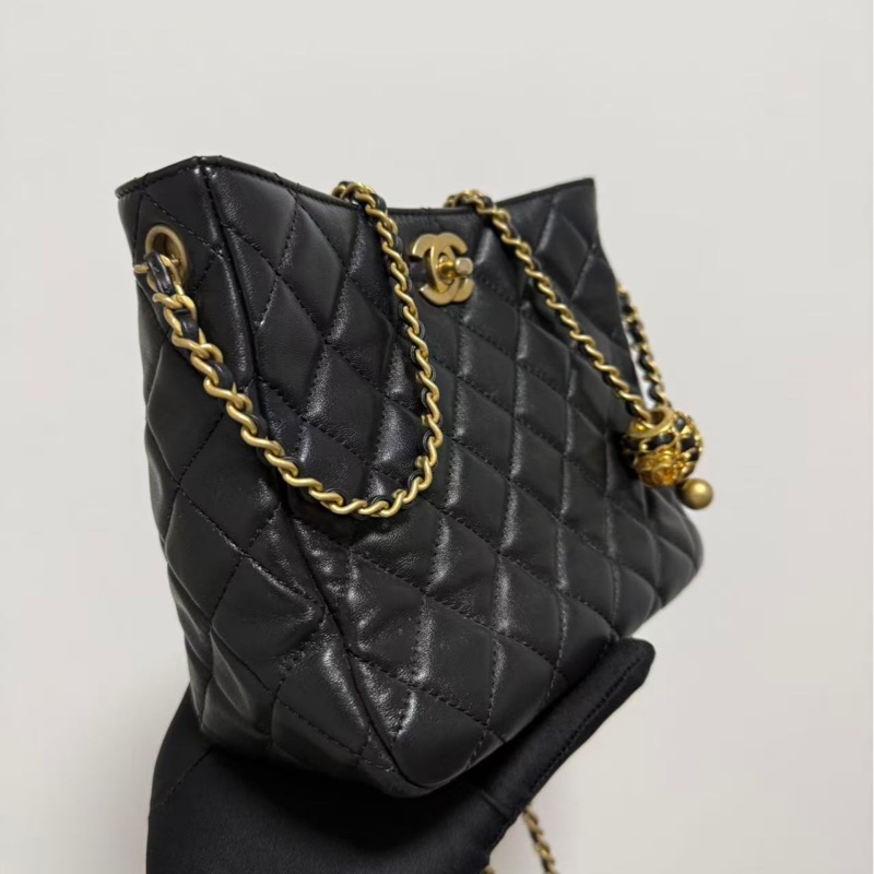 Chanel 香奈兒22S核桃hobo嬉皮包羊皮金扣黑色單肩包，芯片款，單品。-1