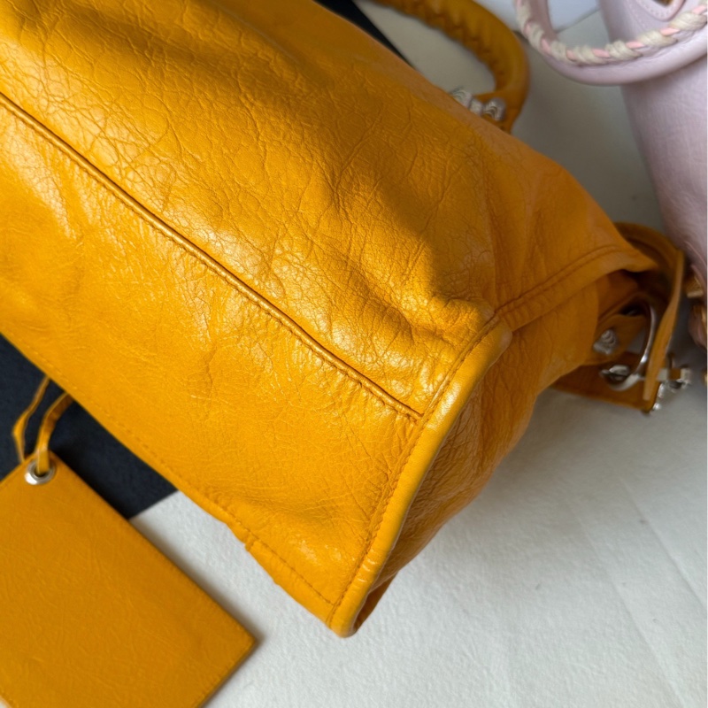 Balenciaga 巴黎世家油蠟皮芒果黃中號機車包 肩帶鏡子齊全-2