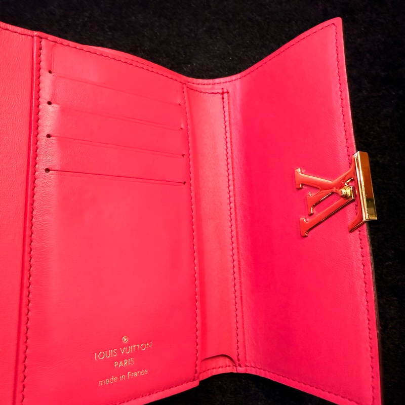 LV 黑牛皮中夾內裡桃紅色8卡中夾-13