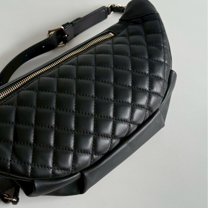 99新🆕 保卡款 Chanel 香奈兒 腰包 黑色金釦-15