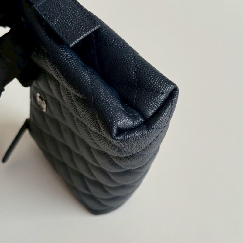 99新🆕 保卡款 Chanel 香奈兒 手拿包 深藍色銀釦-10