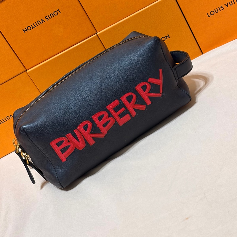 🔥超級好看 Burberry 巴寶莉 大logo黑紅手拿包 化妝包-1
