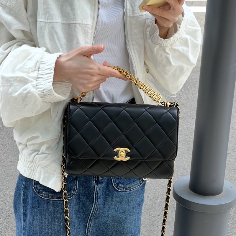 CHANEL💄美神駕到99新限量TNEWChanel 香奈兒黑金水鑽logo字母手柄秀款大號口蓋包鏈條包單肩斜挎包-7