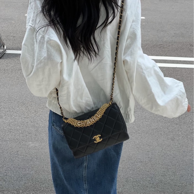 CHANEL💄美神駕到99新限量TNEWChanel 香奈兒黑金水鑽logo字母手柄秀款大號口蓋包鏈條包單肩斜挎包-20