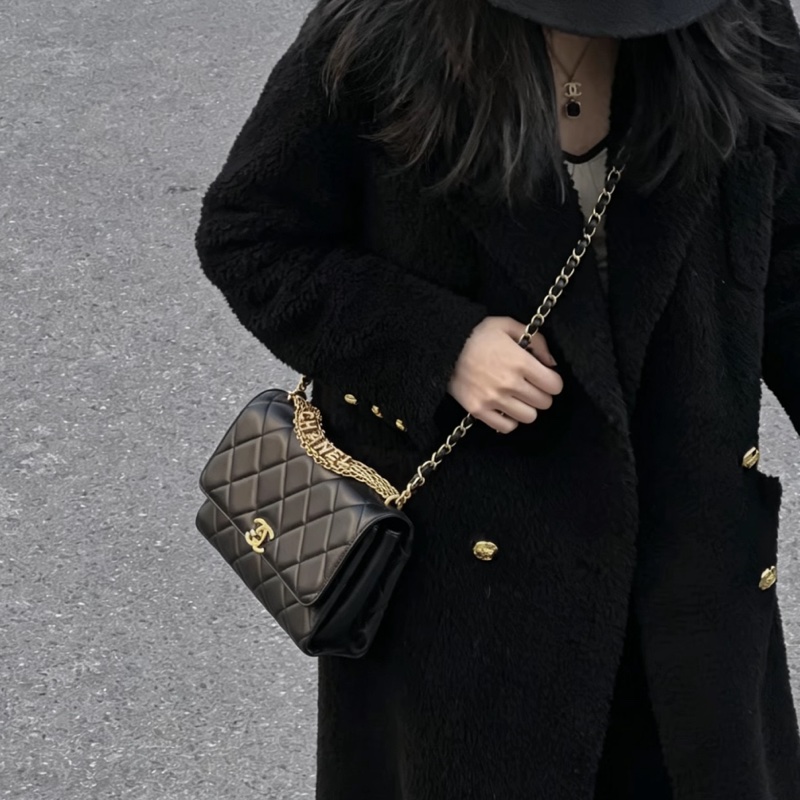 CHANEL💄美神駕到99新限量TNEWChanel 香奈兒黑金水鑽logo字母手柄秀款大號口蓋包鏈條包單肩斜挎包-22