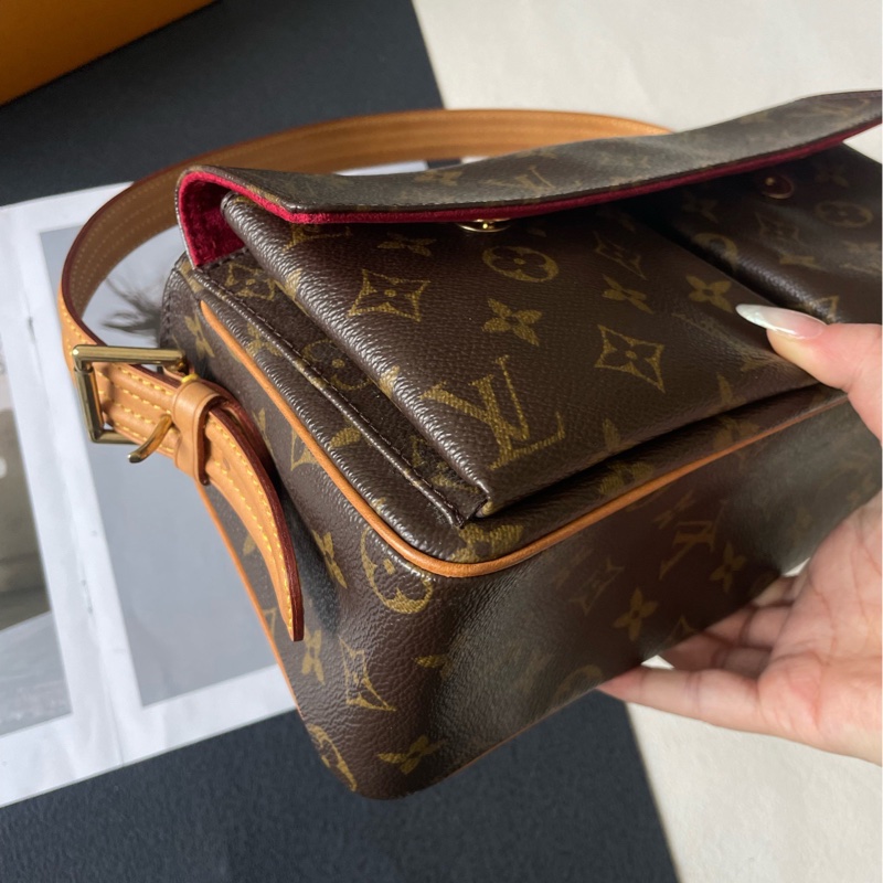 LV 路易威登中古駱駝包小號。-5