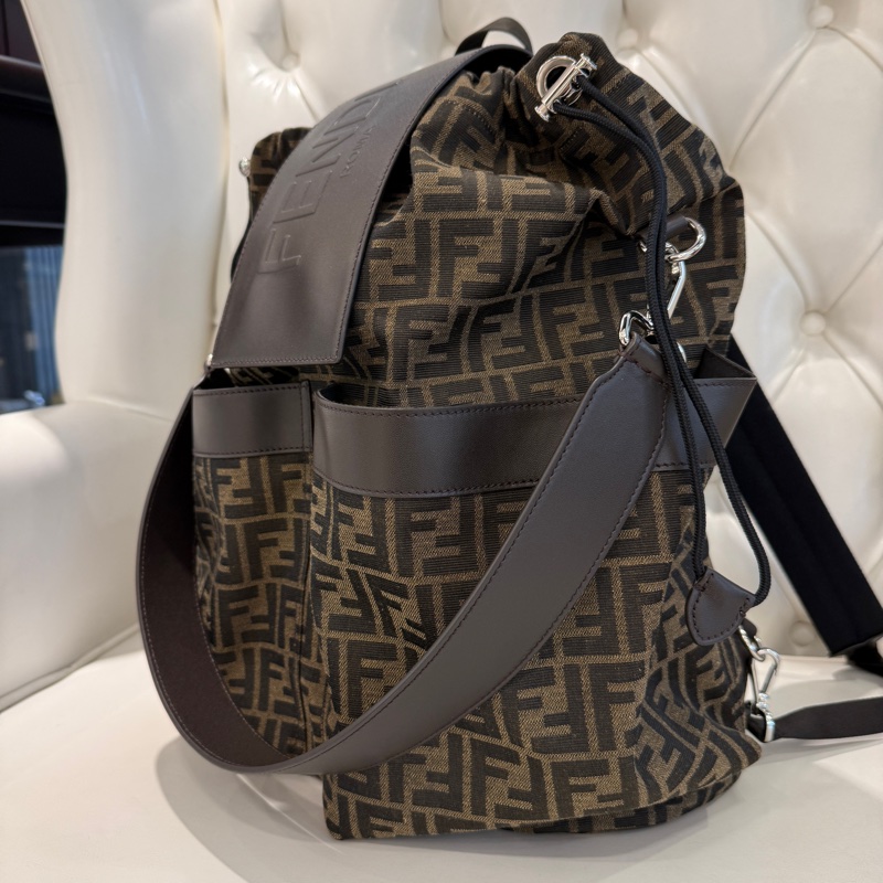 FENDI緹花布拼皮革後背包/咖啡色-3