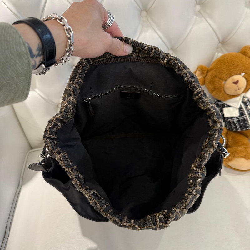 FENDI緹花布拼皮革後背包/咖啡色-8