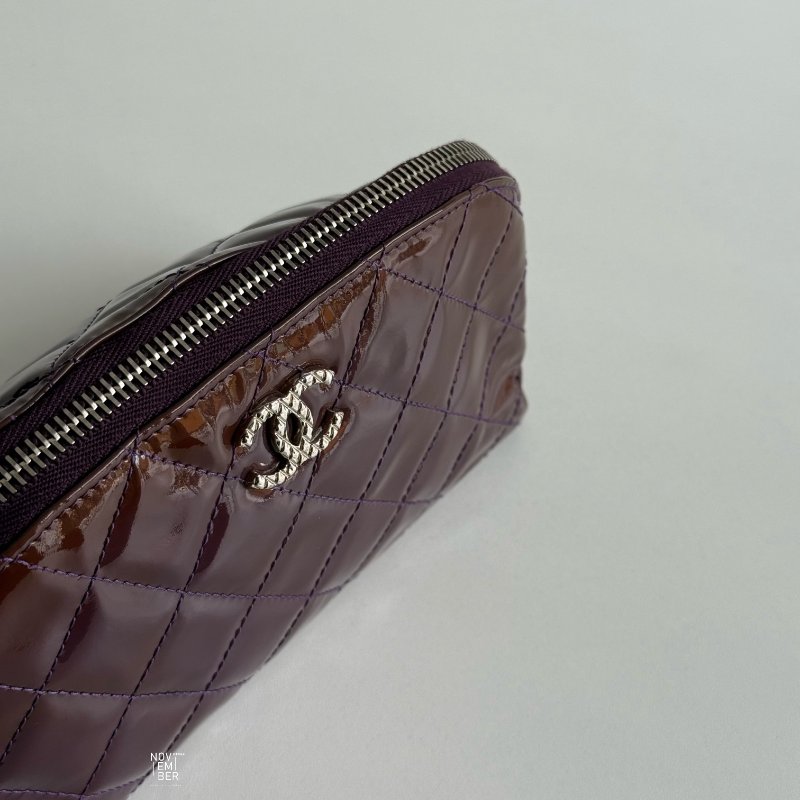 98新💜 保卡款 Chanel 香奈兒 浮雕雙C化妝包 紫色銀釦-4