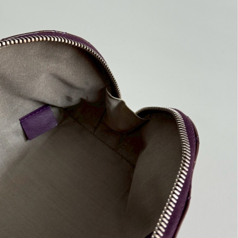 98新💜 保卡款 Chanel 香奈兒 浮雕雙C化妝包 紫色銀釦-13