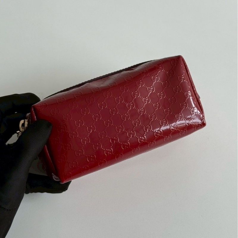 99新🆕 Gucci 古馳 壓紋Logo化妝包 紅色金釦-7