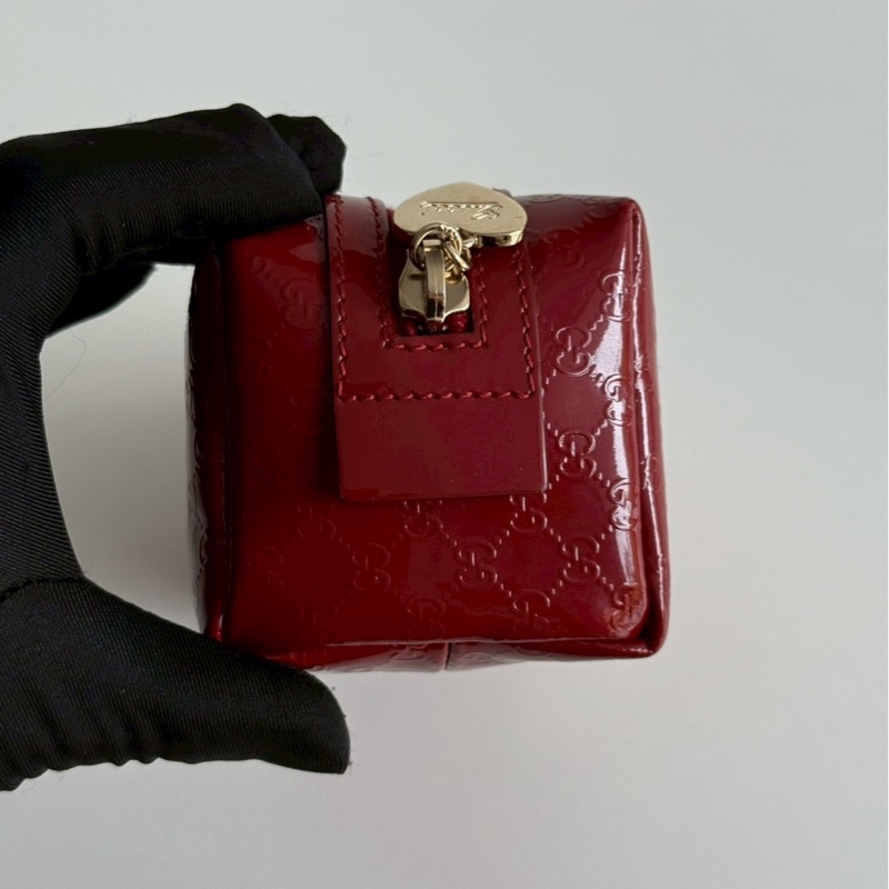 99新🆕 Gucci 古馳 壓紋Logo化妝包 紅色金釦-8