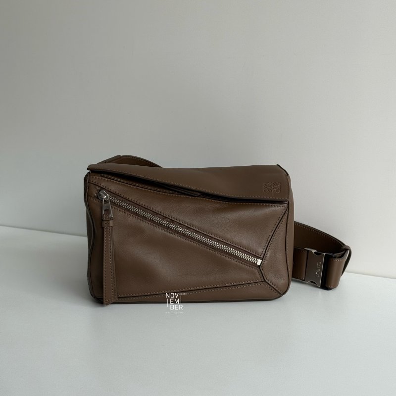 99新🆕 有購證 Loewe 羅意威 Bumbag腰包 深棕色銀釦-0