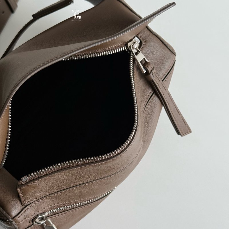 99新🆕 有購證 Loewe 羅意威 Bumbag腰包 深棕色銀釦-4