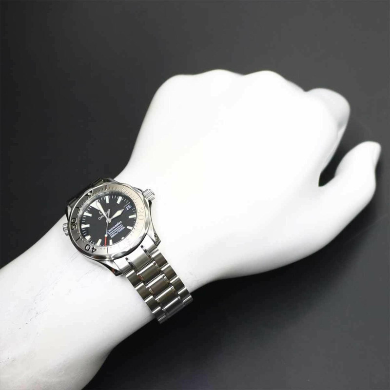 歐米茄海馬300雙色2236 50男童腕錶，日期顯示，黑色白金錶圈，自動上鍊機芯-2