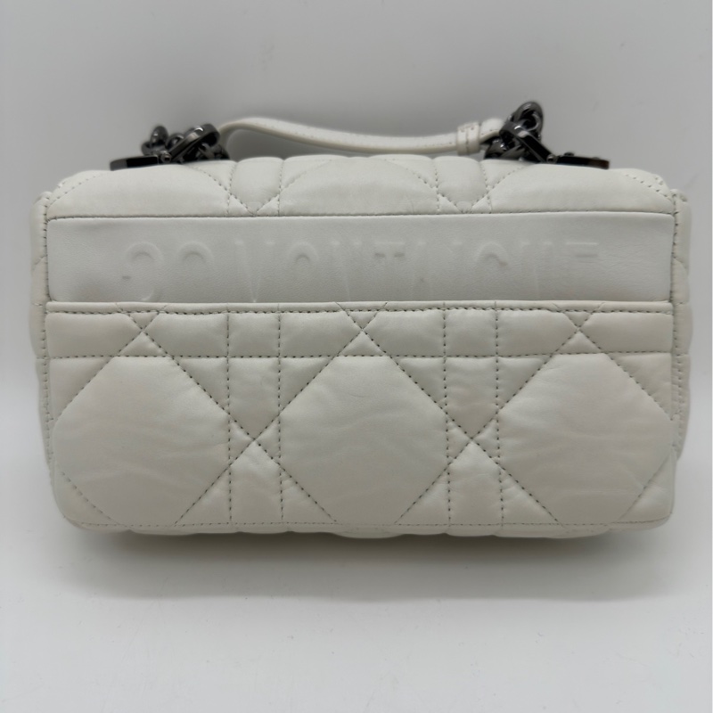 Dior迪奧caro系列白色藤格紋鏈條包泡芙包，尺寸20*9*13-1