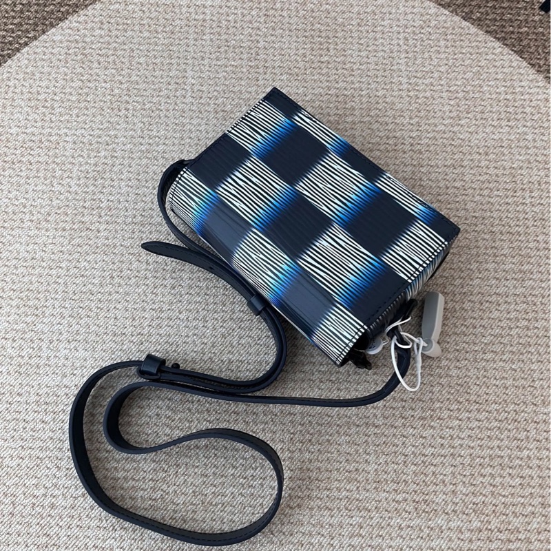 【LV】白藍黑拼色棋盤格Steamer-0