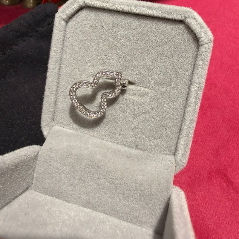 QEELIN 滿鑽小葫蘆墜飾-2