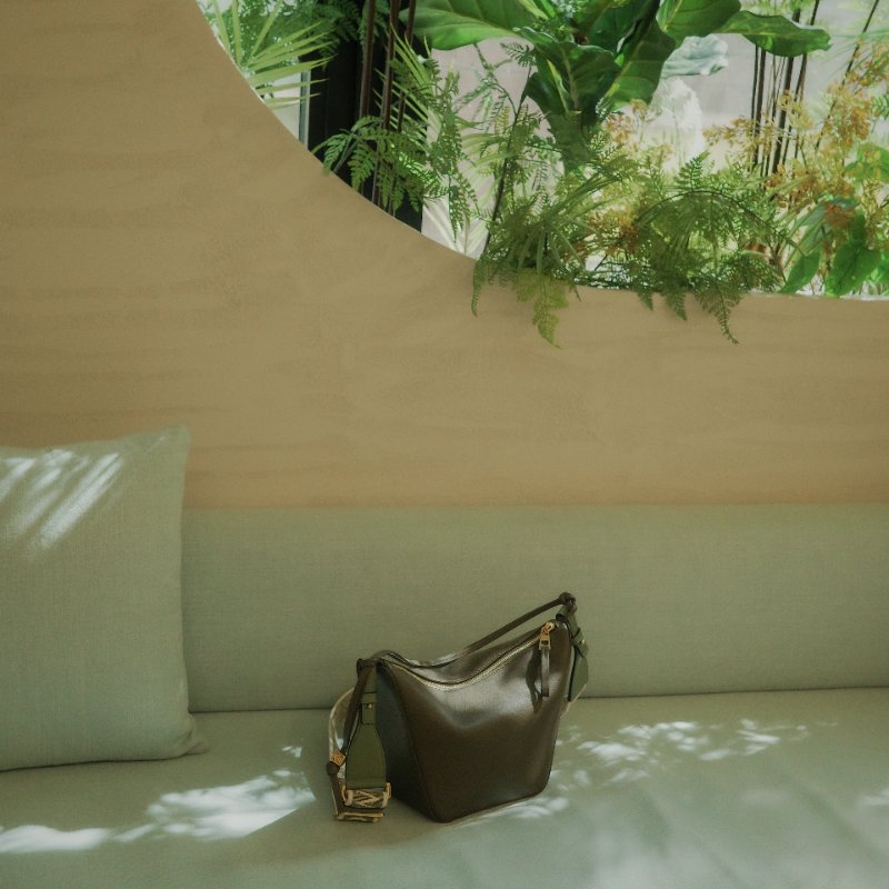 【自用自賣】 LOEWE / Hammock hobo / 肩背斜背 / 附寬背帶 / 墨綠色 / 98成新-5