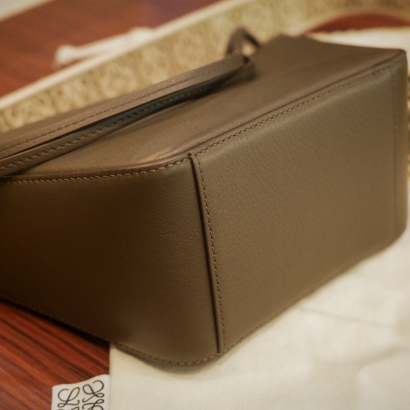 【自用自賣】 LOEWE / Hammock hobo / 肩背斜背 / 附寬背帶 / 墨綠色 / 98成新-8