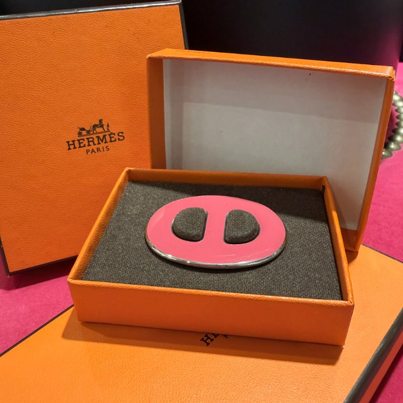 HERMES 粉豬鼻絲巾釦-2