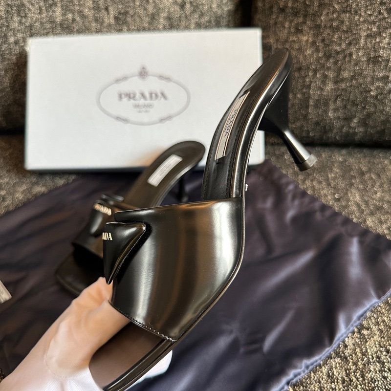 閒置未使用 普拉達/Prada黑色漆皮穆勒鞋 /35.5碼-1