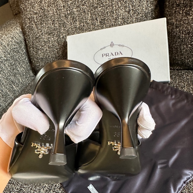 閒置未使用 普拉達/Prada黑色漆皮穆勒鞋 /35.5碼-6