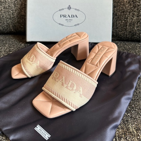 閒置未使用 Prada普拉達 高跟涼拖鞋 38碼 附件：塵袋+盒
