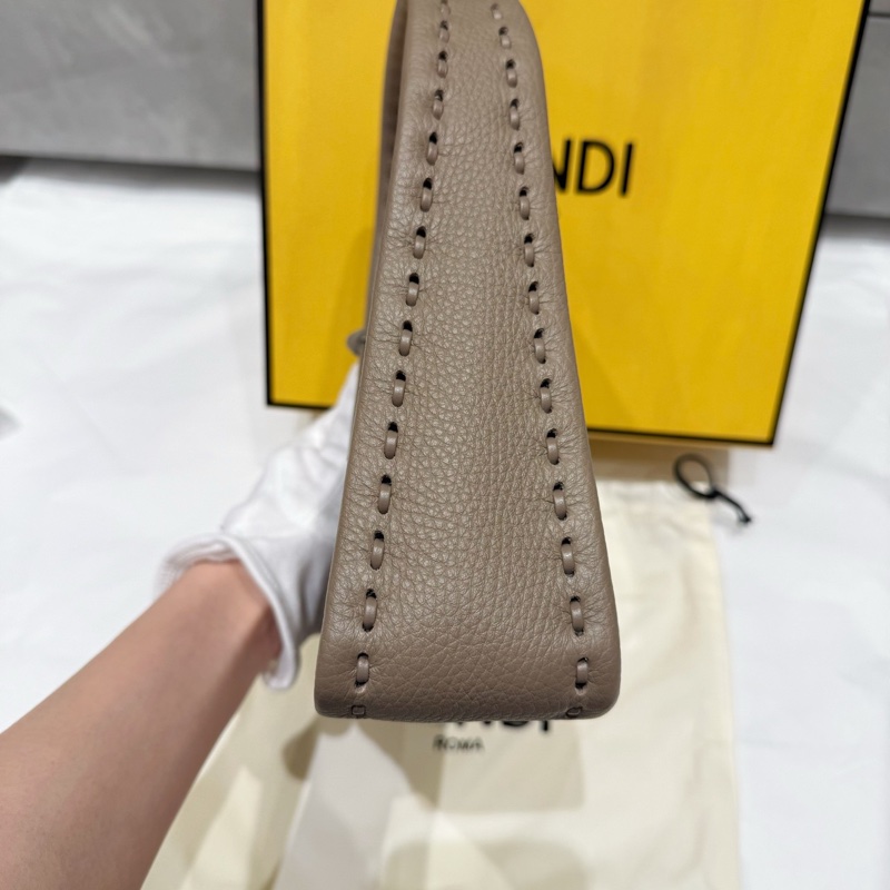 幾乎全新 FENDI Fendessence手提包  24年/有卡 20.5x28x7配塵袋-2