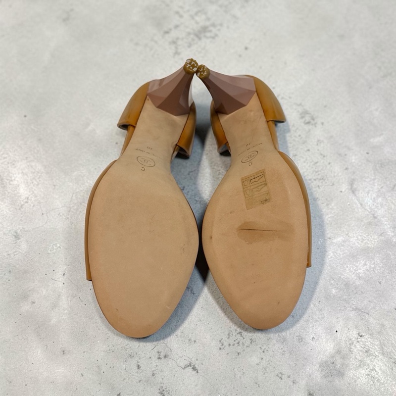 🍒 Chanel 經典焦糖漆皮露趾跟鞋 D'Orsay鞋底無落地 貴氣顯白 size:38/2F260425-1-9