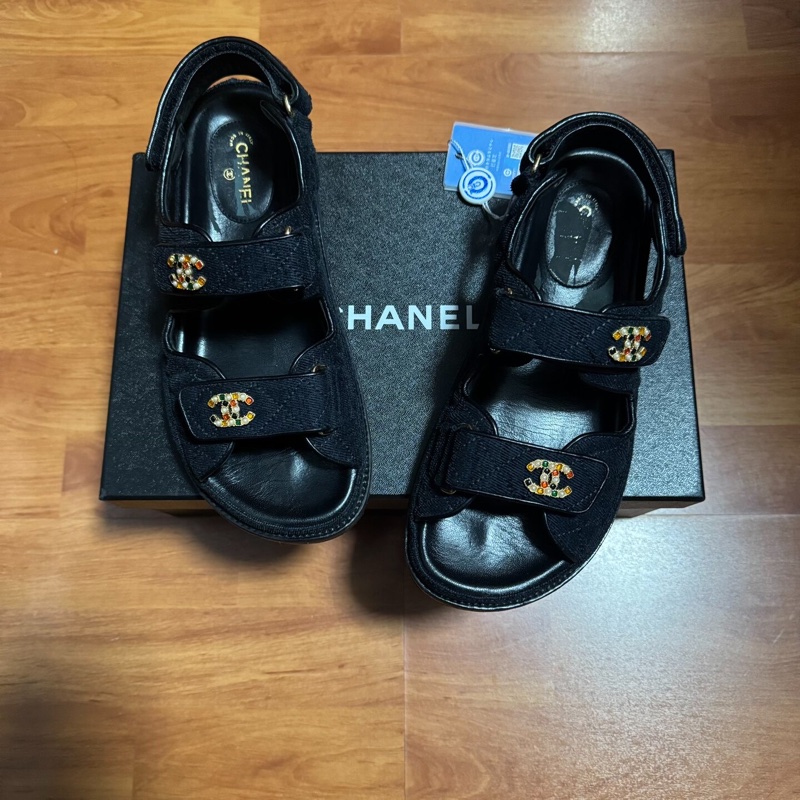 Chanel香奈兒徽標水鑽 珍珠綴飾 沙灘涼鞋 女款 黑色 38碼-0