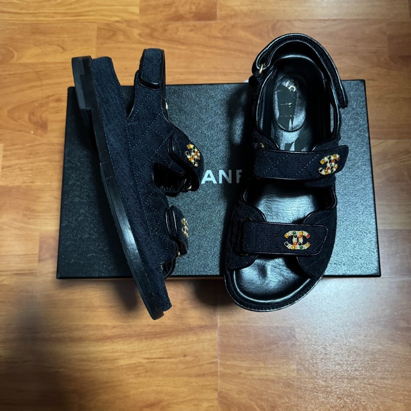 Chanel香奈兒徽標水鑽 珍珠綴飾 沙灘涼鞋 女款 黑色 38碼-2
