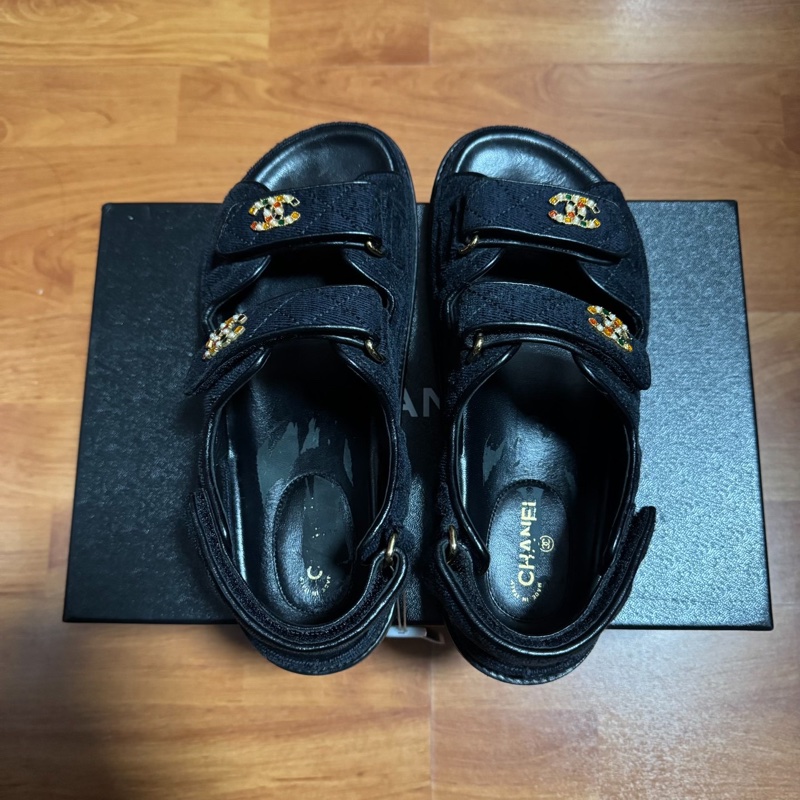 Chanel香奈兒徽標水鑽 珍珠綴飾 沙灘涼鞋 女款 黑色 38碼-4