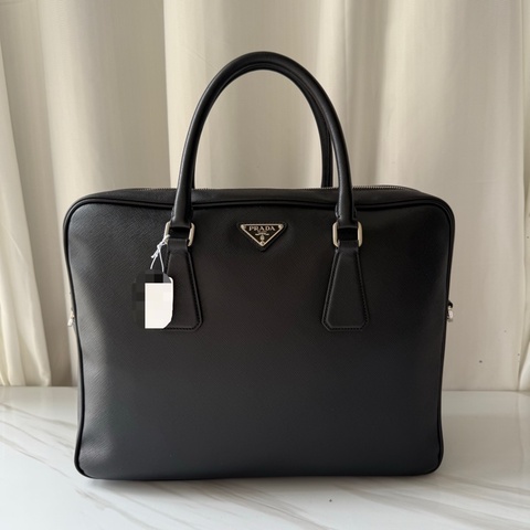 普拉達 Prada 黑色 正標 男士公文包 附件 🈚