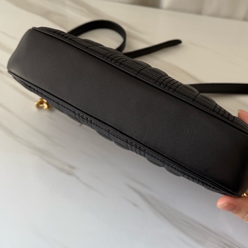 巴寶莉 Burberry 黑金 lola 相機包 🈚附件-9