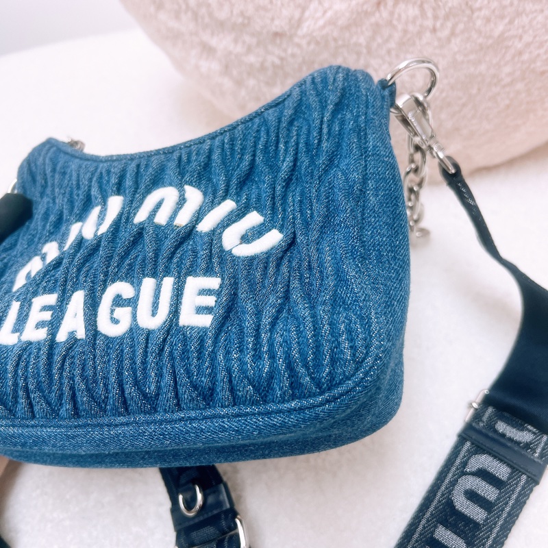 Miu Miu hobo 牛仔/丹寧腋下包 斜挎包-4