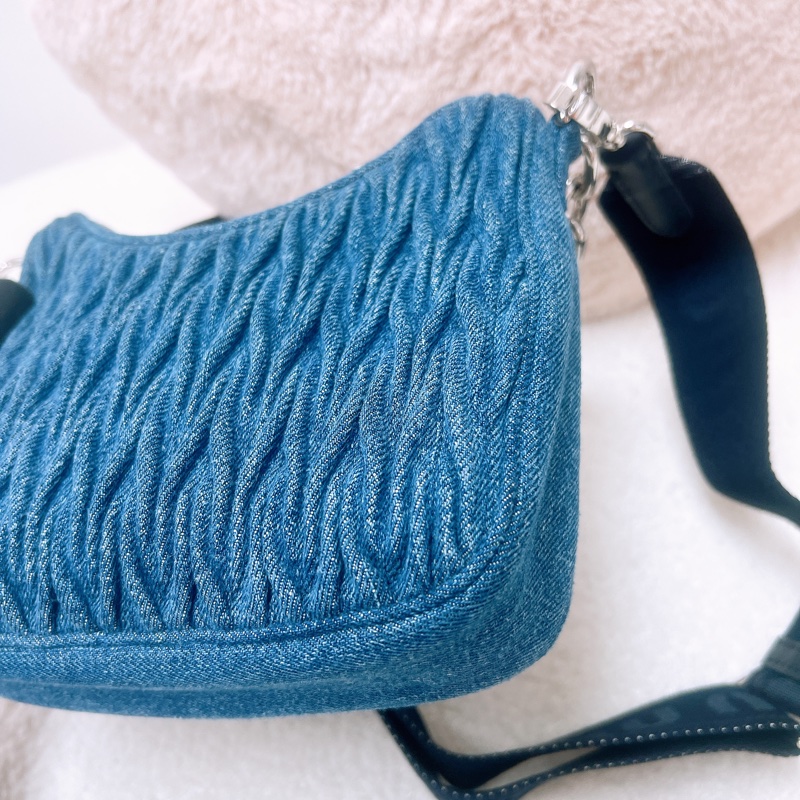 Miu Miu hobo 牛仔/丹寧腋下包 斜挎包-8