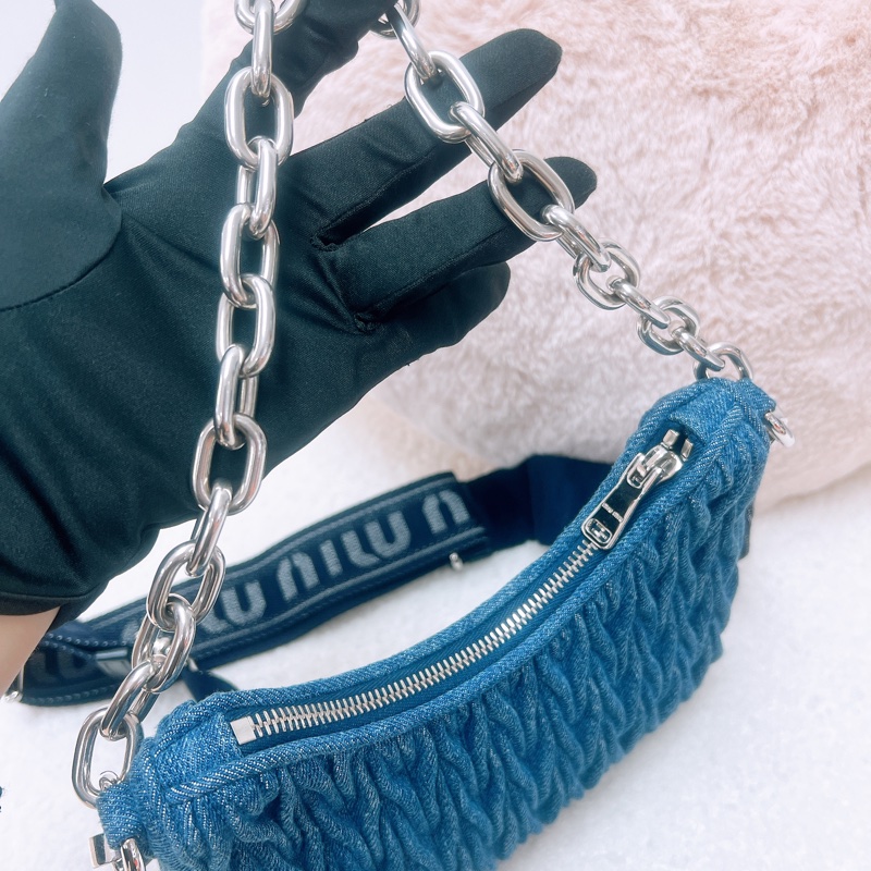 Miu Miu hobo 牛仔/丹寧腋下包 斜挎包-9