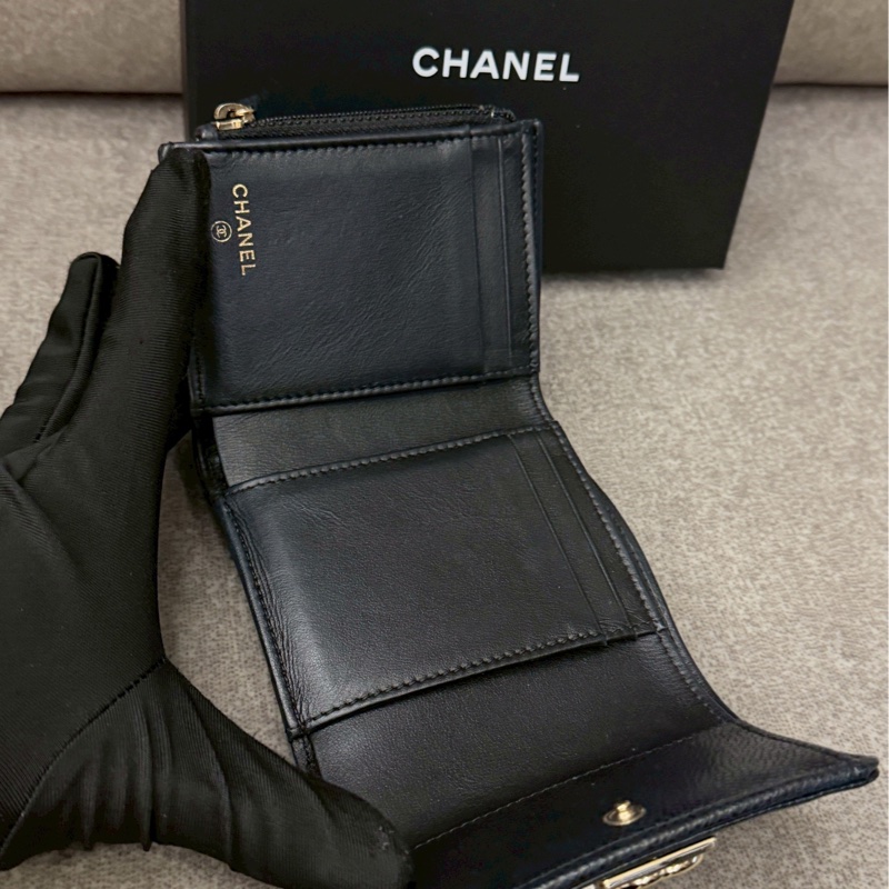 香奈兒BOY黑金三折錢包-2