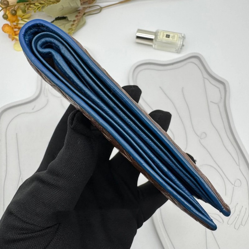 BOTTEGA VENETA BV經典編織小羊皮咖啡色撞色短夾-10