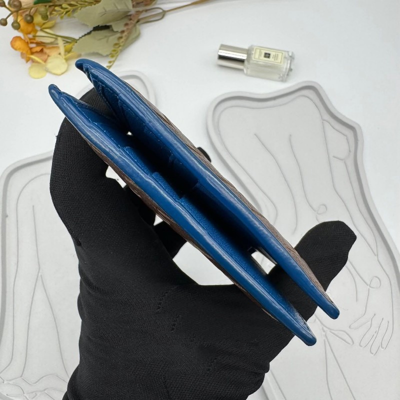 BOTTEGA VENETA BV經典編織小羊皮咖啡色撞色短夾-13