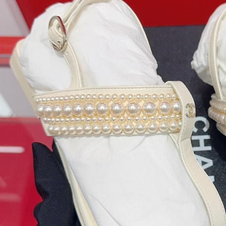 全新 閒置Chanel香奈兒珍珠鏈條夾腳 平底涼鞋 35.5碼 S印 有盒-4