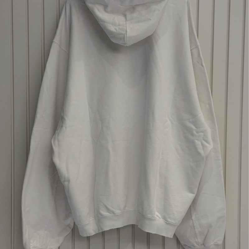 巴黎世家字體白色帽踢-1