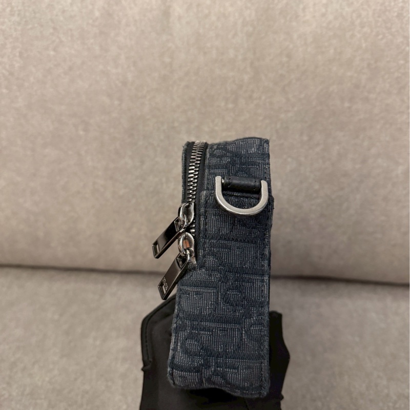 DIOR黑色相機郵差包-4