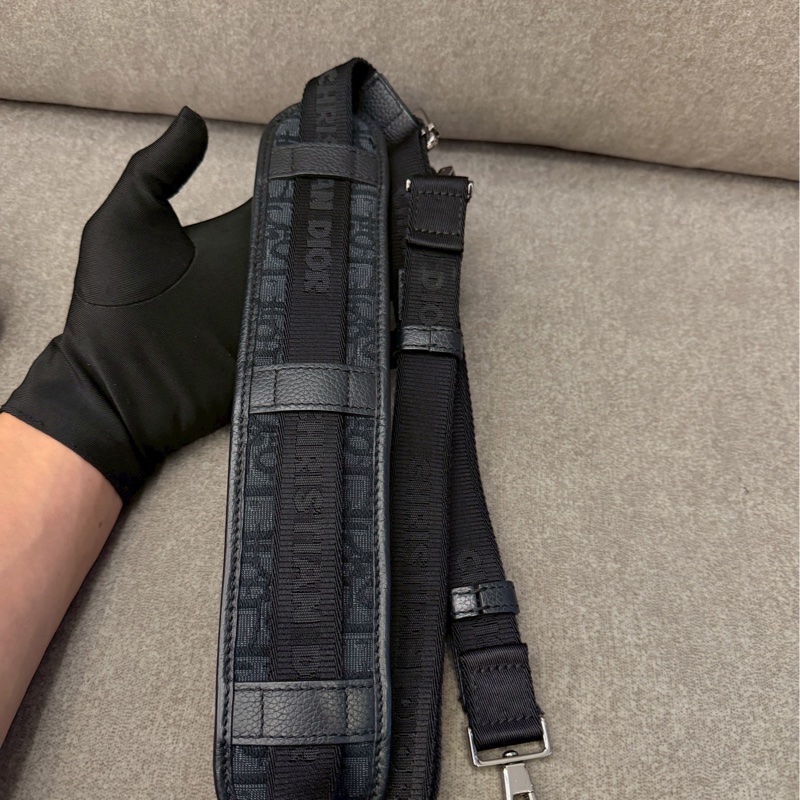 DIOR黑色相機郵差包-8