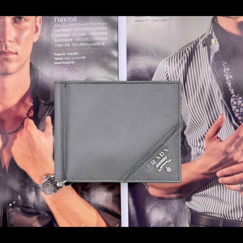 PRADA Saffiano 十字紋防刮牛皮鈔票夾短夾