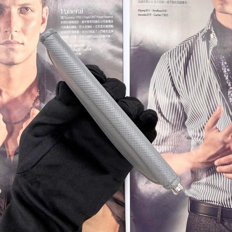 PRADA Saffiano 十字紋防刮牛皮鈔票夾短夾-12